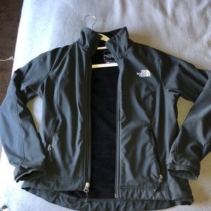THE NORTH FACE water proof zip up
